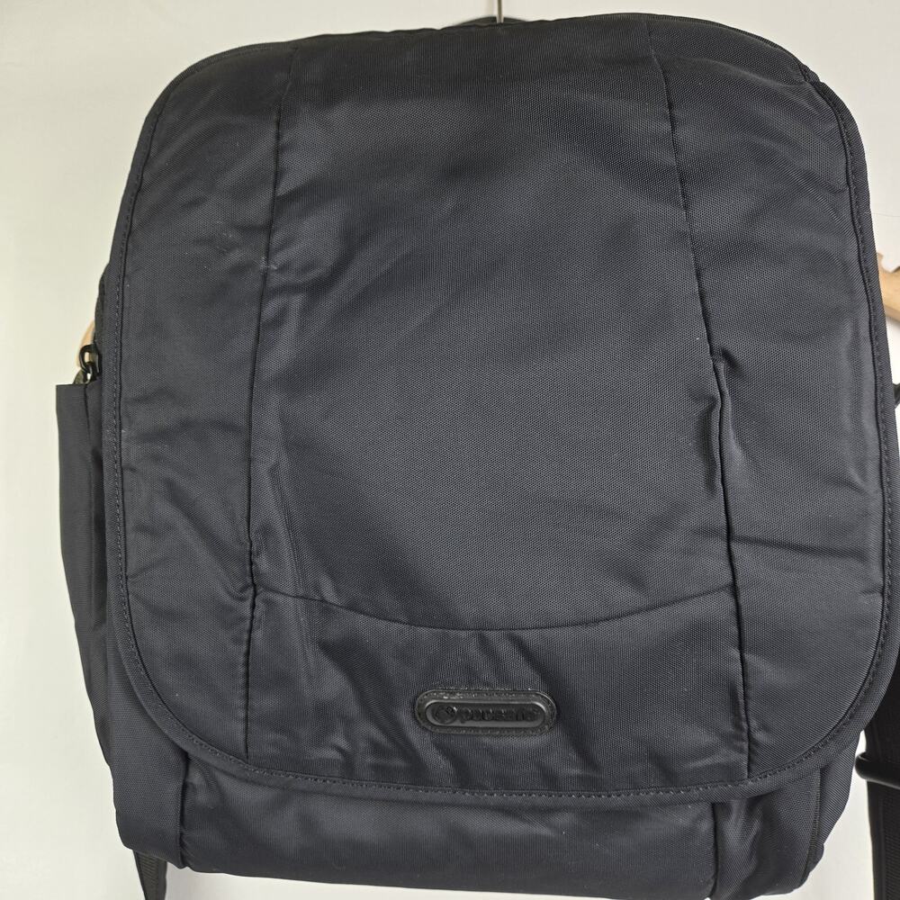 Pacsafe MetroSafe 300 Gii Laptop Bag In Black - Picture 2 of 13